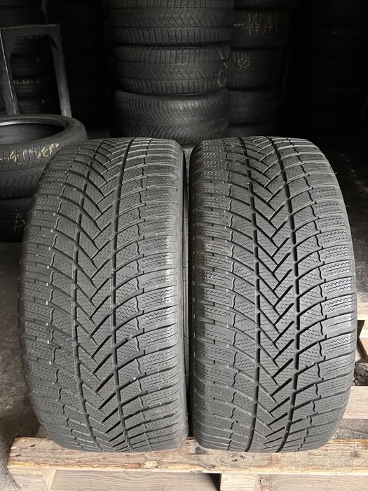 2 anvelope iarna 245/40/19 , Bridgestone , DOT 2023 , 5.7 mm