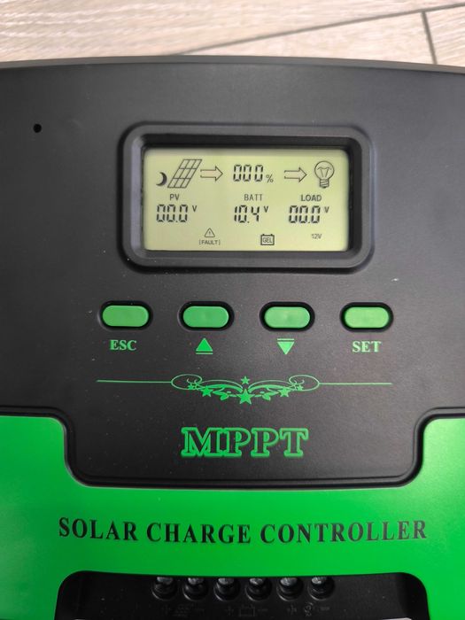 MPPT соларен контролер 40А
