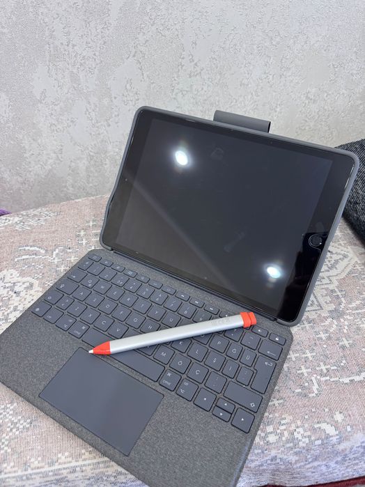 Ipad 8 32GB Gray+ Logitech Combo Touch Клавиатура+Стилус L Crayo
