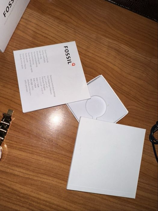 Ceas Fossil Q Hybrid – model de damă, elegant, rose-gold