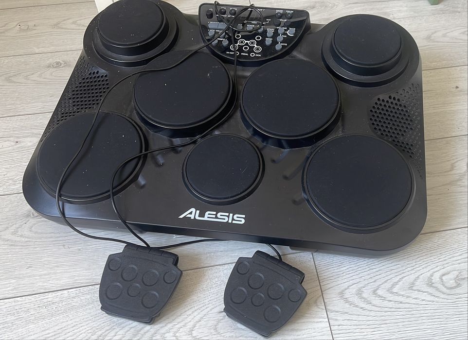 Ударная установка Alesis