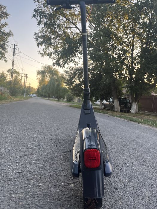 Trotineta electrică functionala