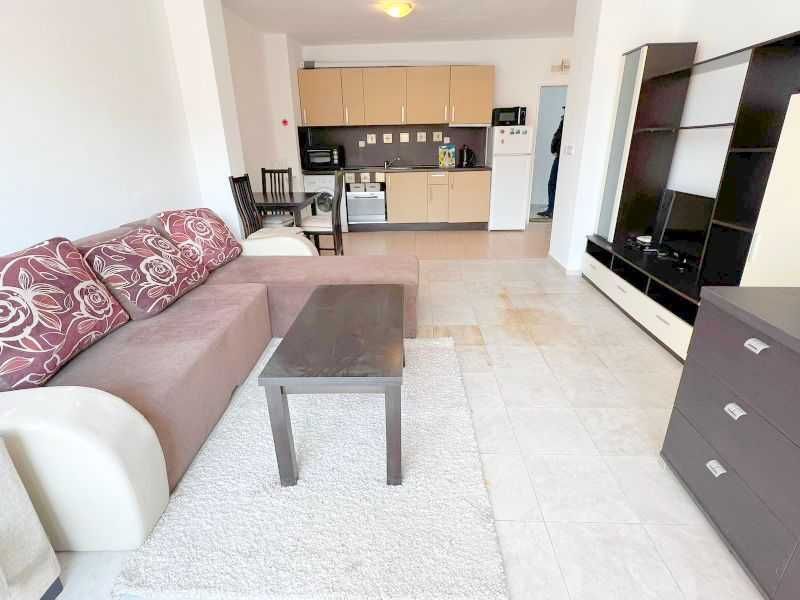 Продава се Ателие в Ахелой - 40 кв.м за 998 €/кв.м - Снимка #1