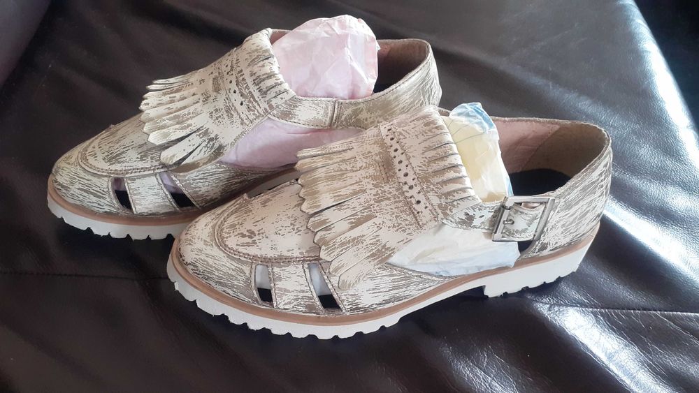 sandale damă albe măsura 36-37