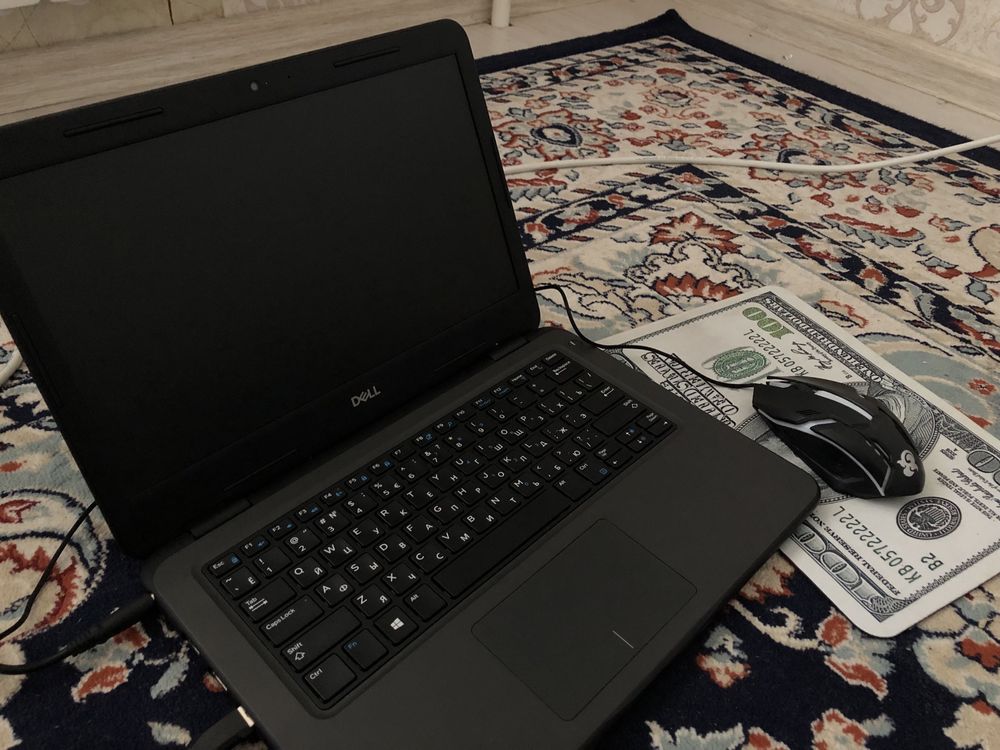 Dell Latitude 3310 ноутбук бар