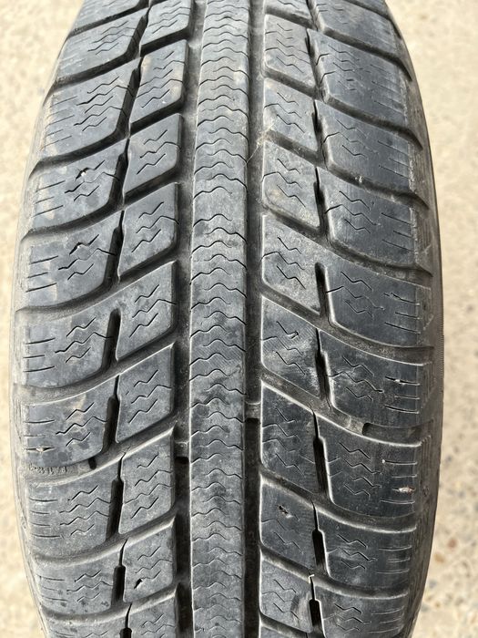 Vand anvelope 175/70 R14 si 185/65 R15
