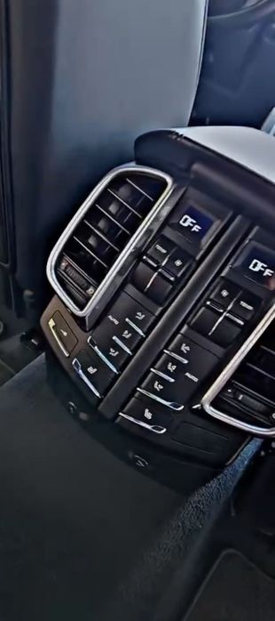 Vând Porsche Cayenne S 4.8 V8 benzină