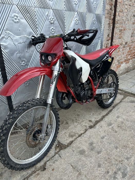 Vand sau dezmembrez honda cr 125 defect