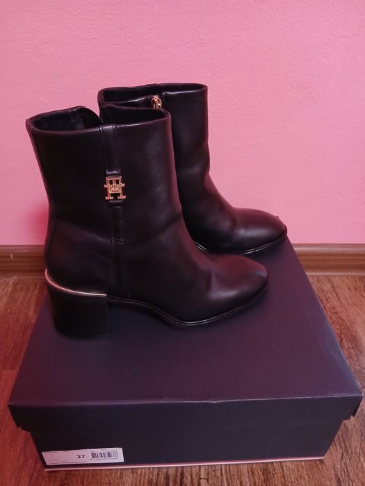 Botine Tommy hilfiger nr.37