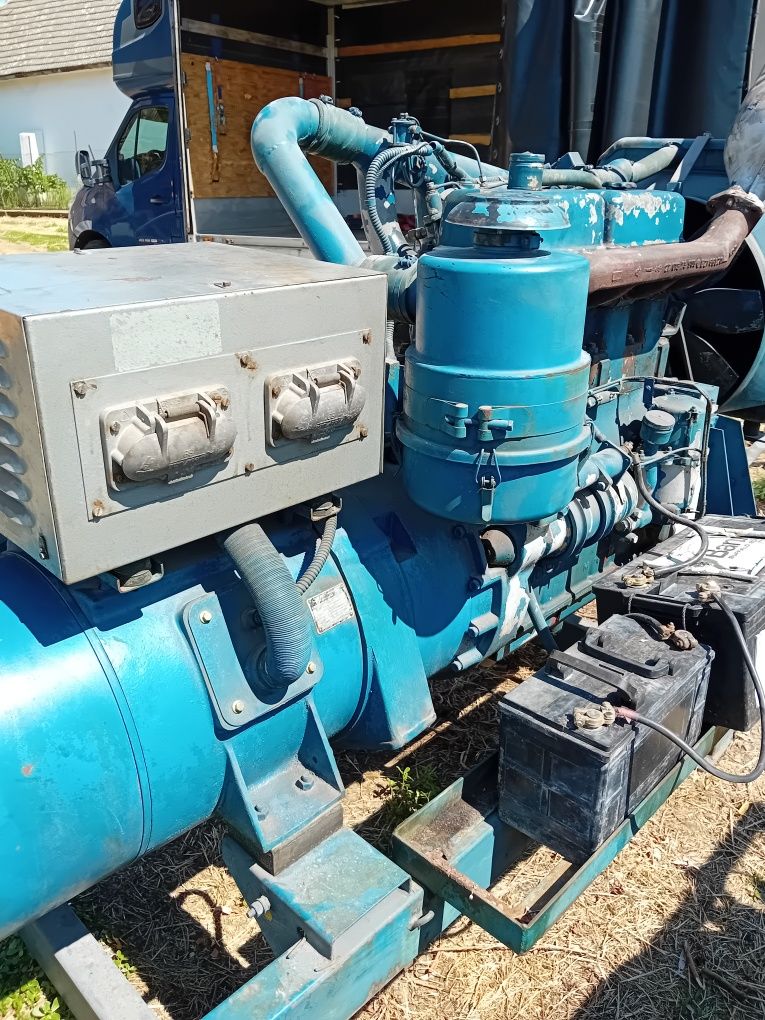 Generator trifazic 37kva