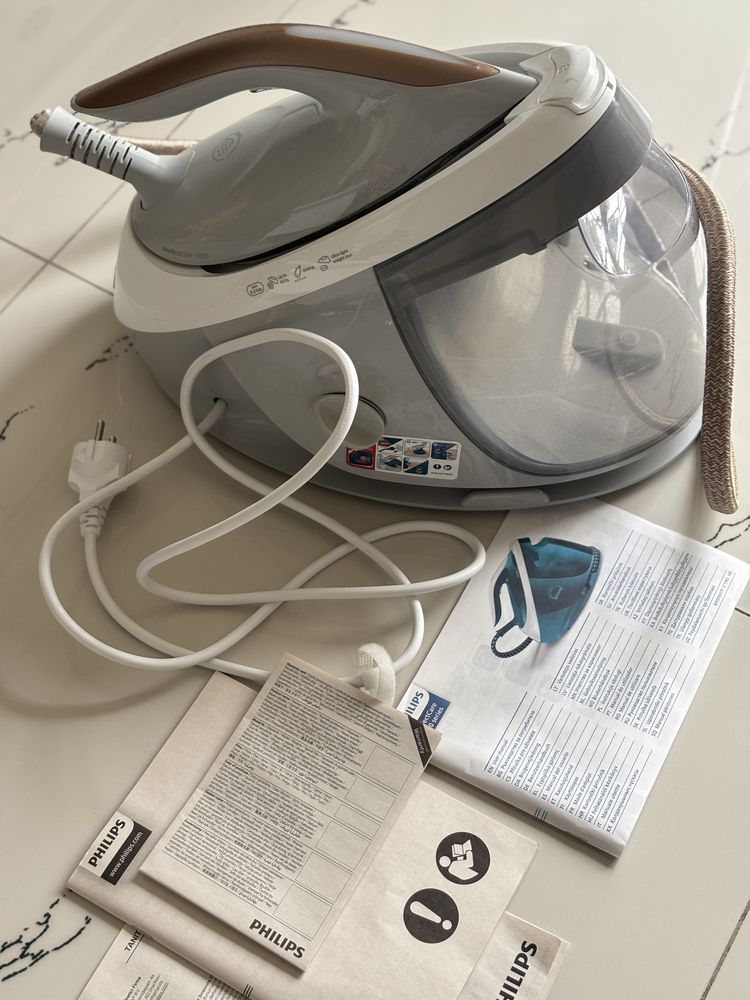 Statie de calcat Philips 7000 noua,  nefolosita