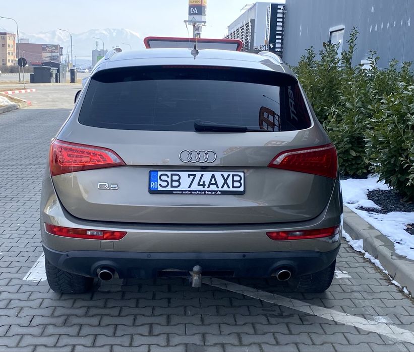 Vînd Audi Q 5 diesel Euro 5