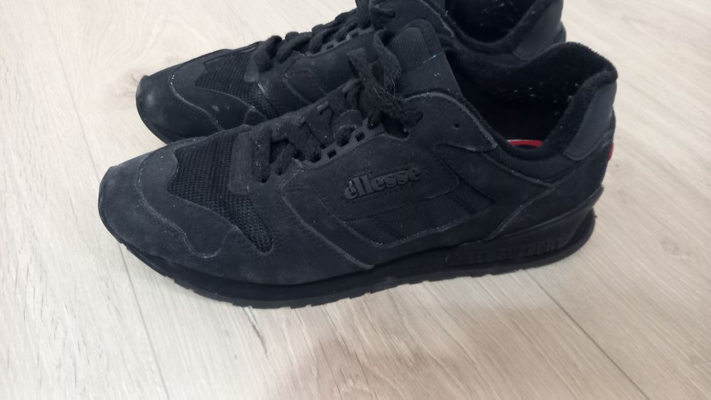 Маратонки Ellesse 39,5