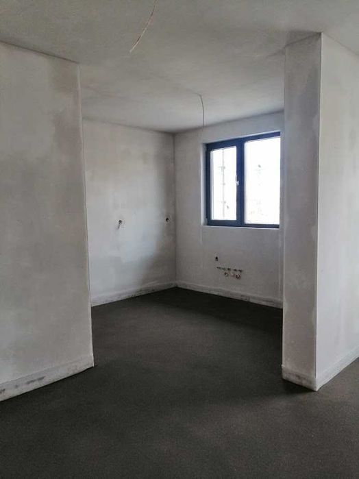 Продава се Тристаен апартамент в Пловдив, Остромила - 113 кв.м за 1105 €/кв.м - Снимка #11