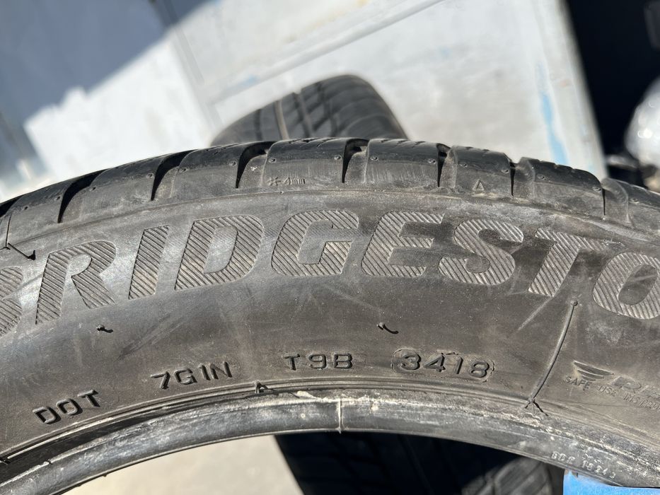 2 бр. зимни гуми 225/50/18 Bridgestone RSC DOT 3418 5,5 mm