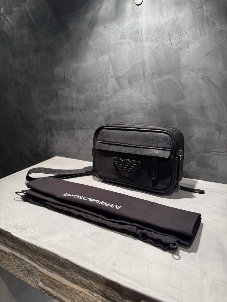 КАТО ЧИСТО НОВА Emporio Armani чанта – 100% оригинална