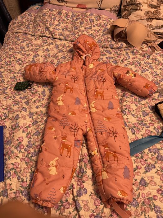 Комбинезон для девочки  новый не носили