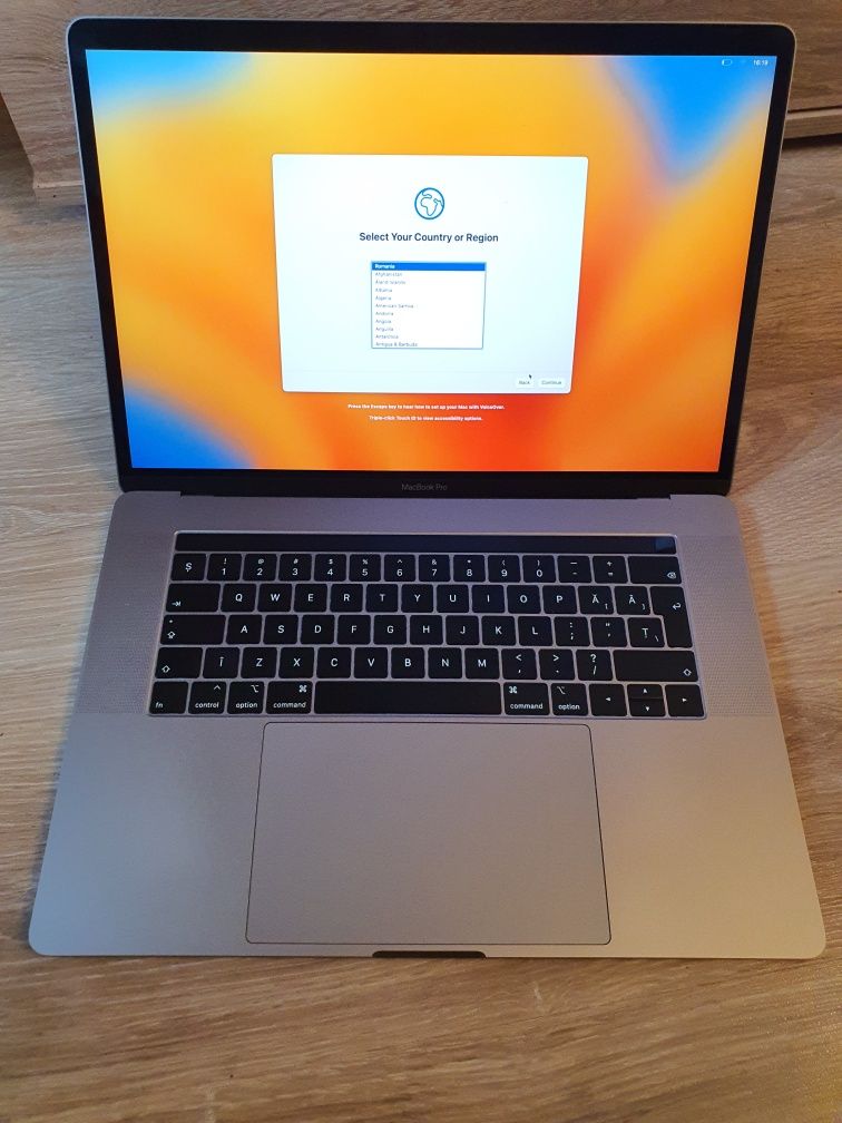 Apple Macbook Pro 2018 15 inch (A1990)