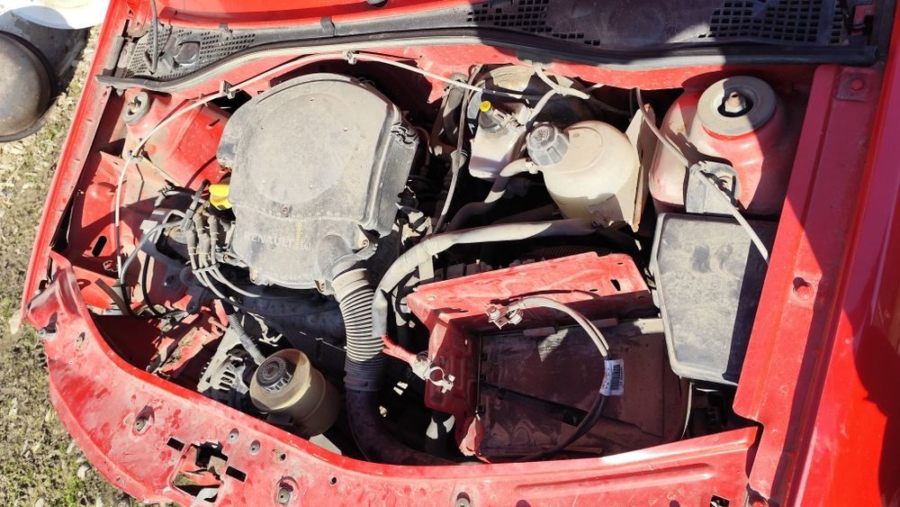 Logan 1.4 MPI Avariat