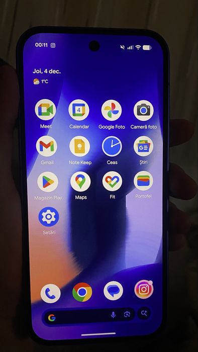 Google pixel 10 blue