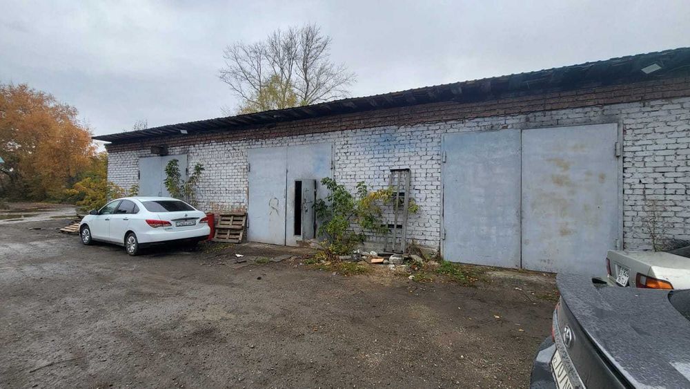 Продам бокс из трех гаражей ул. Безголосова г. Риддер