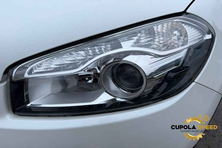 Far stanga Nissan Qashqai 1 J10 [facelift] [2010 - 2014]