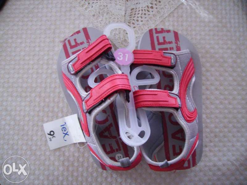 Нови детски сандалки