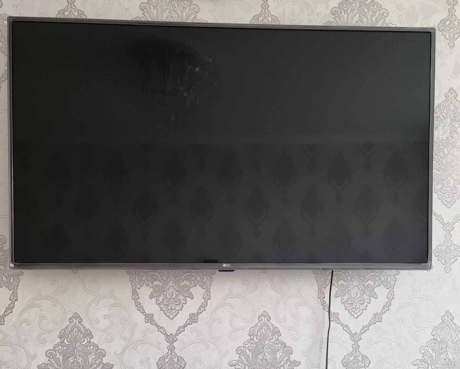 Продам Телевизор LG SmartTV