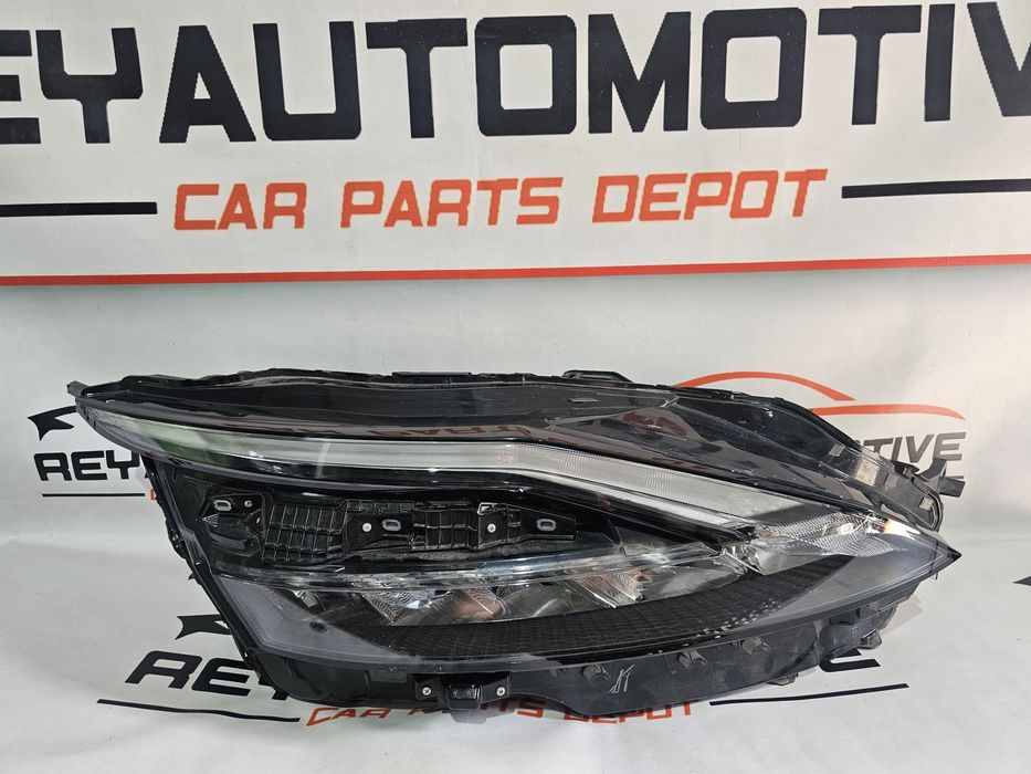 Far dreapta led Nissan Qashqai J12 dupa 2020 cod 100-8D02G
