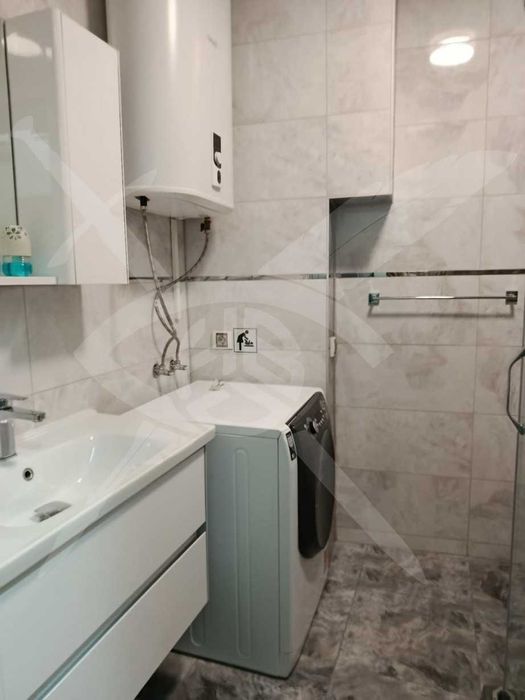 Дава се под наем Тристаен апартамент в Варна, Център - 72 кв.м за 800 € - Снимка #5