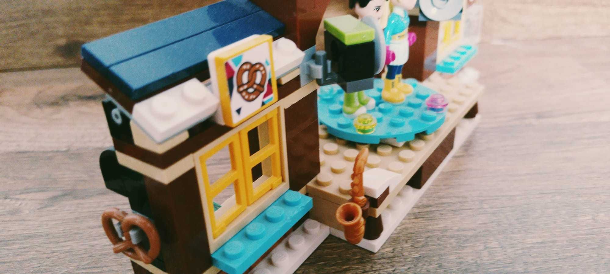 Lego Friends - patinoarul statiunii de iarna