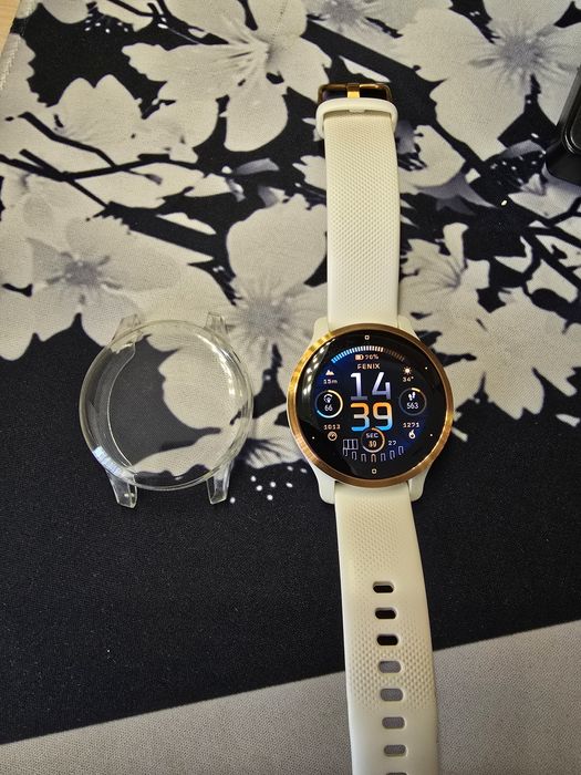 Garmin venu 2s часы