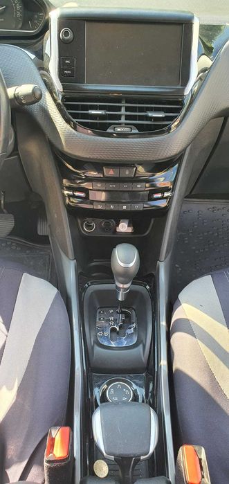 Vand Peugeot tip 2008