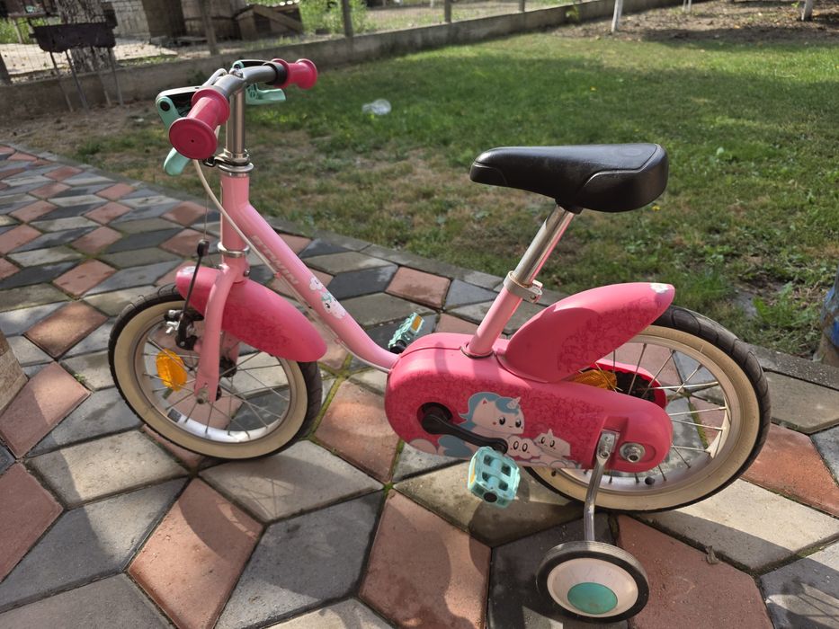 Vând bicicleta B.twin Unicorn 500 fete 3-5 ani stare foarte buna