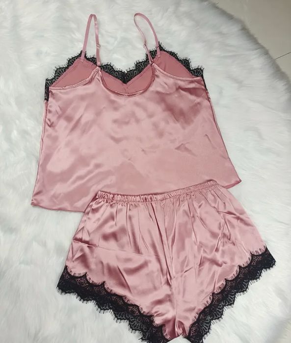 Сатенени пижами-S,M