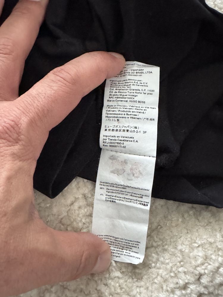 Hugo Boss,tricou bărbați,măr.M(merge pt.S)