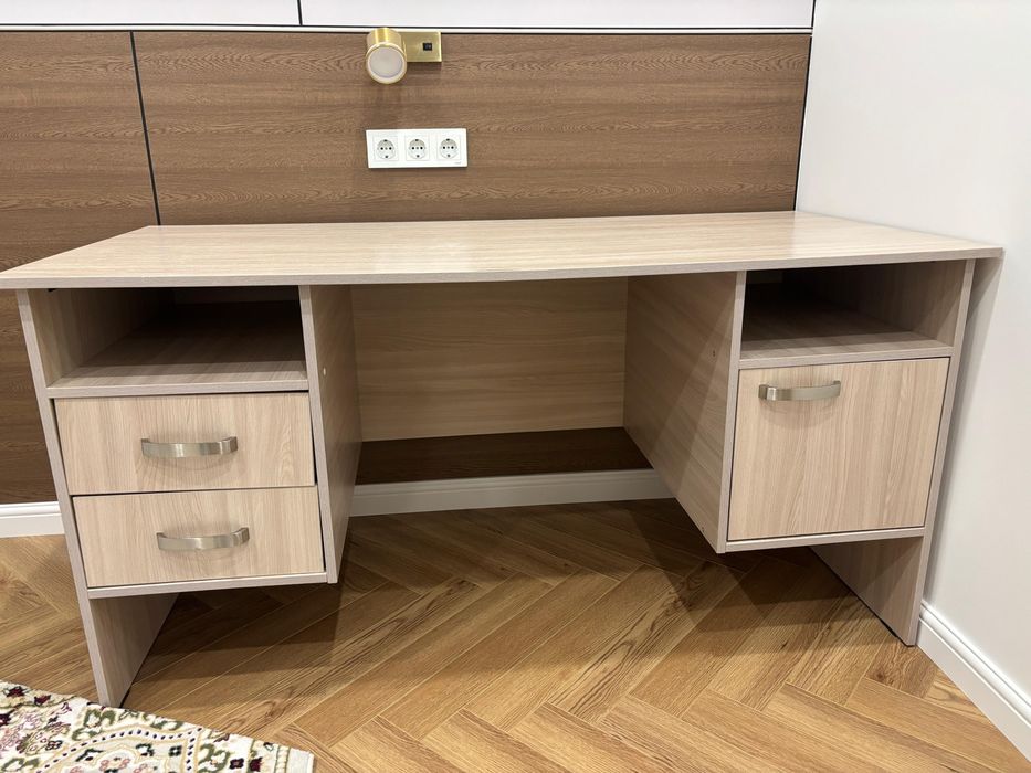 Продаю рабочий стол