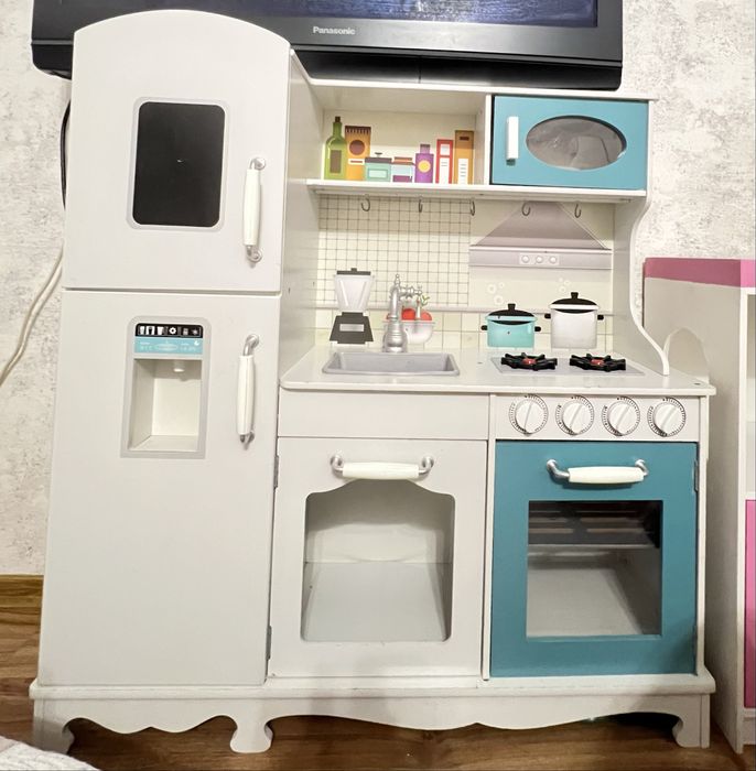 Детская кухня в хорошем состоянии.