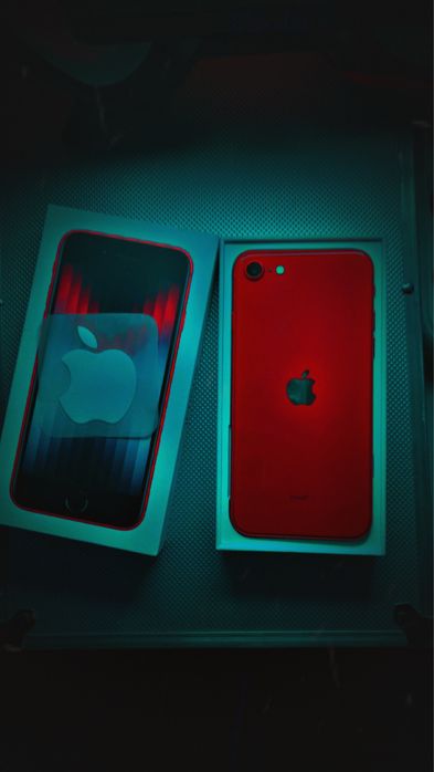 Vand iPhone SE, telefonul este nou!