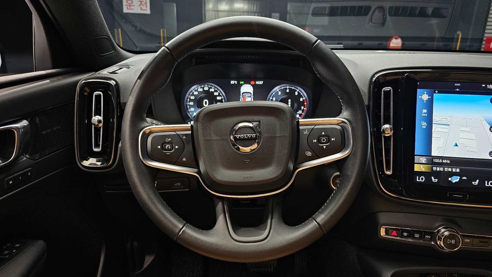 Volvo XC40 B4 Inscription   26