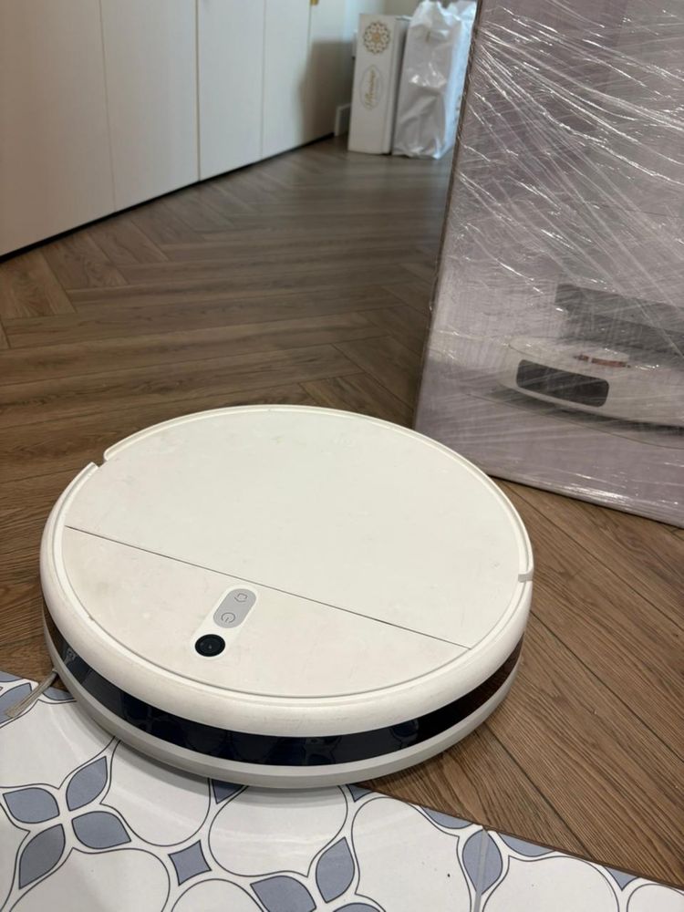 Робот пылесос Xiaomi Mi Robot Vacuum-Mop 2 Lite