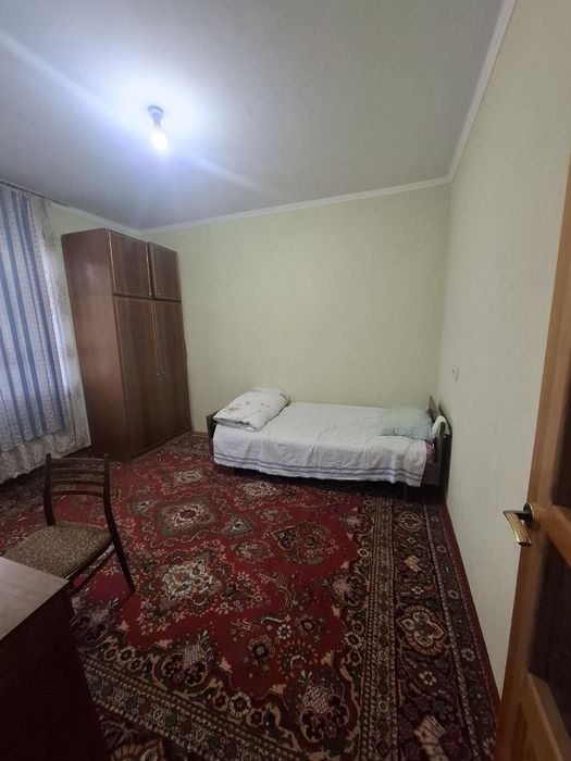 Срочно 3х комнатный квартира..2 этаж Альянс дом.крытий рынок.