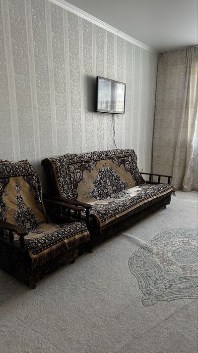 Продается Диван 2 метра