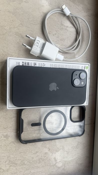 iPhone 15.