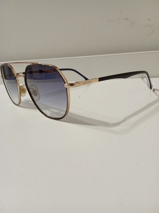 Оригинални слънчеви очила Carrera – стил, който не остарява!