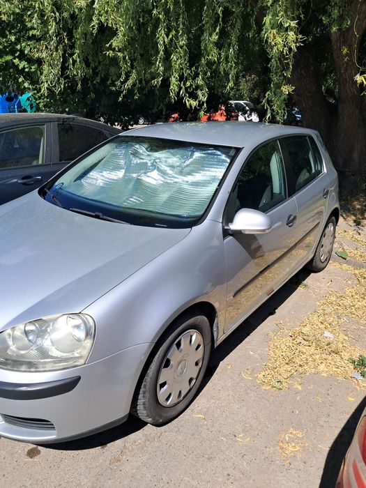 Vând vw golf 5, an 2006, motor 1.9 tdi