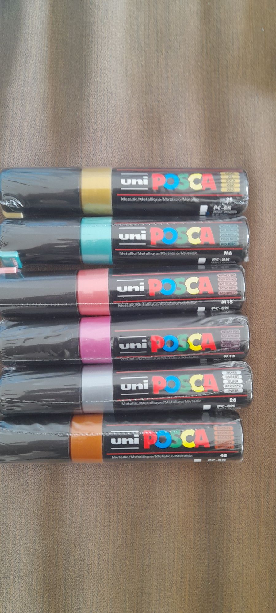 Комплект акрилни маркери POSCA