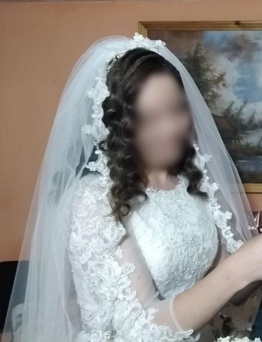 Rochie de mireasă și voal