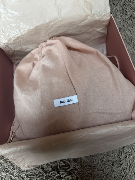 Велурена чанта Miu Miu