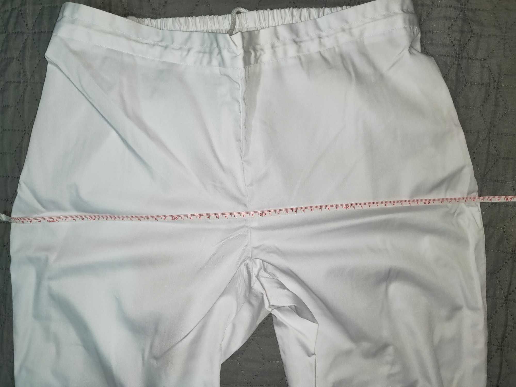 Pantaloni și halat alb unisex